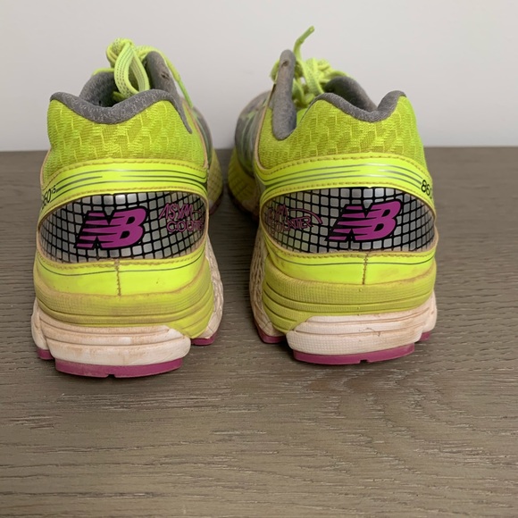 New Balance 860v5 sneakers - Picture 3 of 5